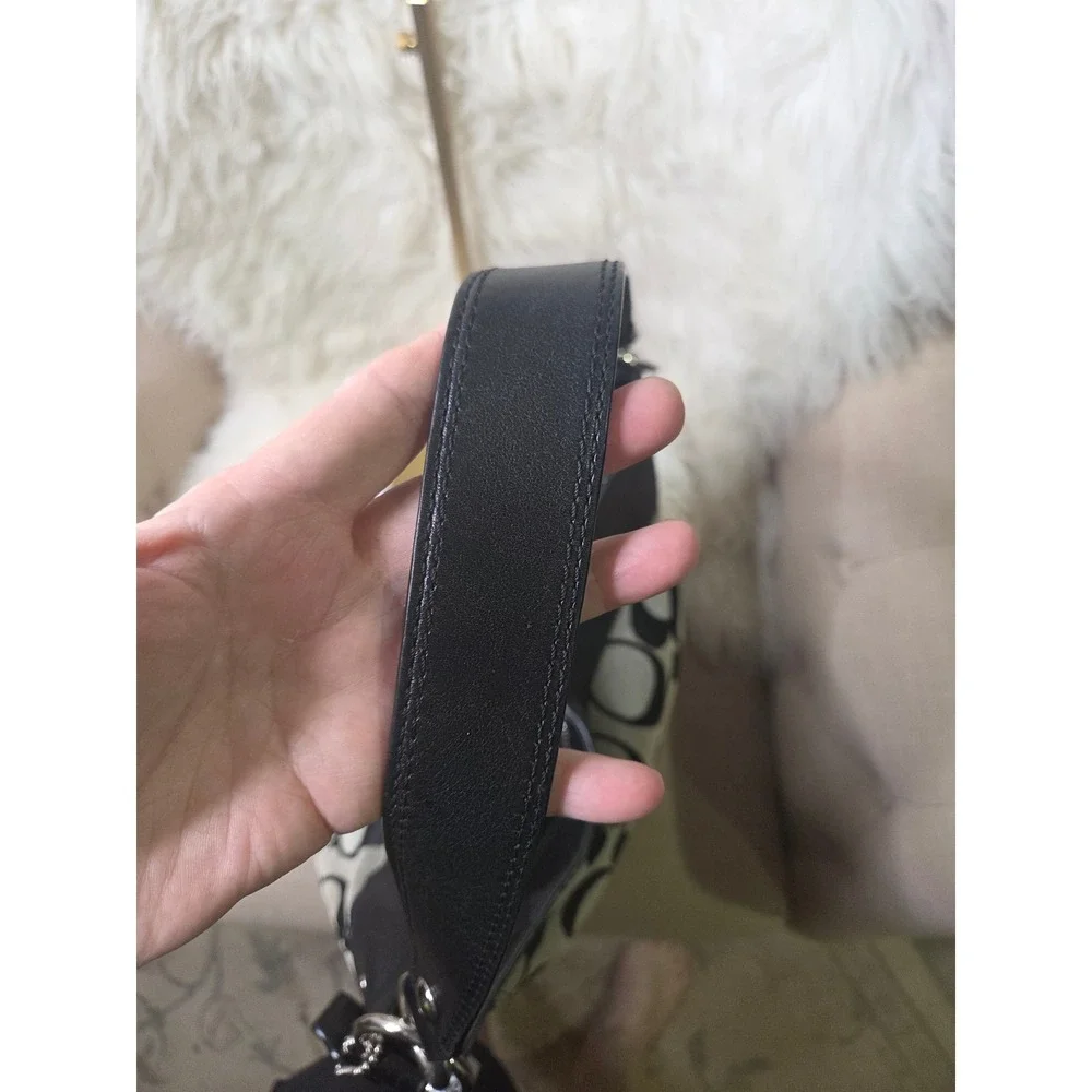 C192 Coach Zoe signature bag - Picture 5 of 9